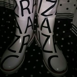 Isaac Mizrahi rain boots